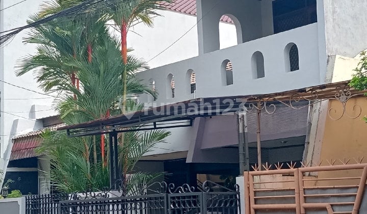 Rumah Siap Huni Strategis di Cempaka Putih Jakarta S9345