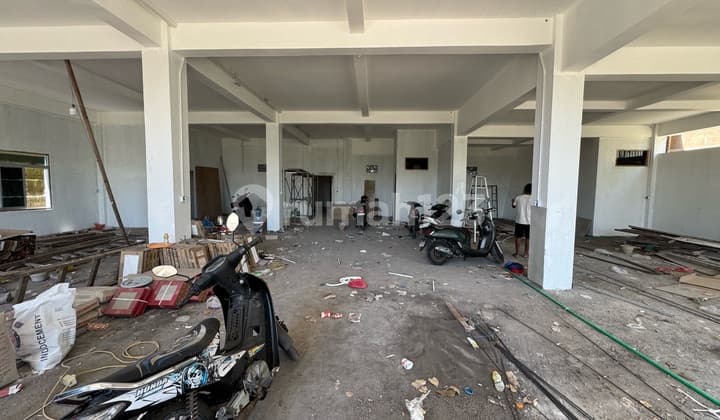 Large New Shophouse for Rent in Jimbaran
