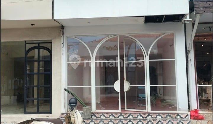 2-Story Shop House for Rent in Kayu Aya, Seminyak Bali