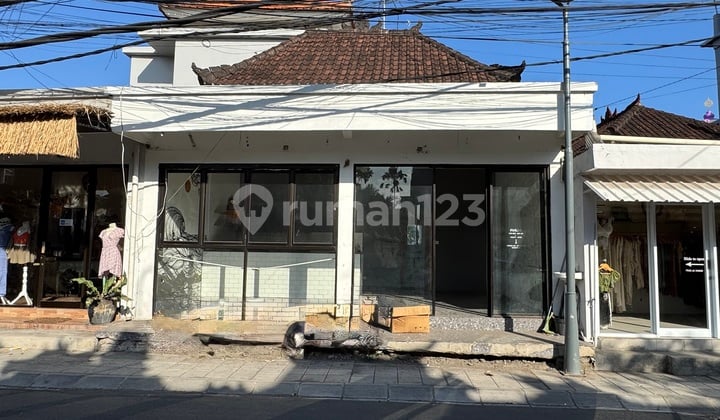 Commercial Building for Rent in the Premium Pererenan Canggu Area, Bali.