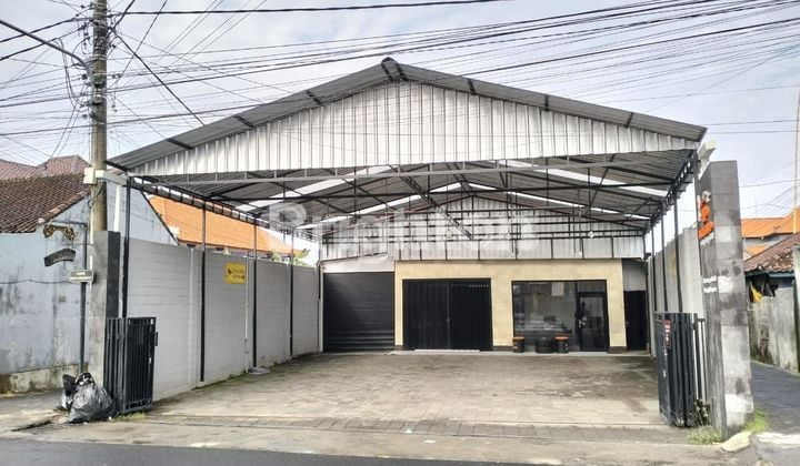Gudang luas di Jual di daerah Ubung