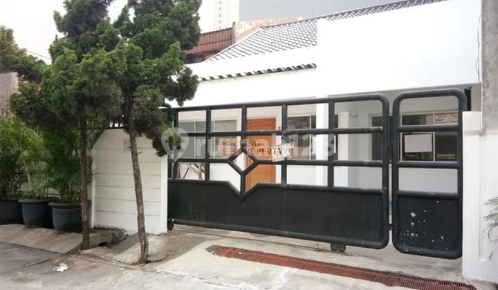 Ready-to-Occupy Residence in Premium Area – Best Price for Rent 1.5-story unfinished house in Tanjung Duren