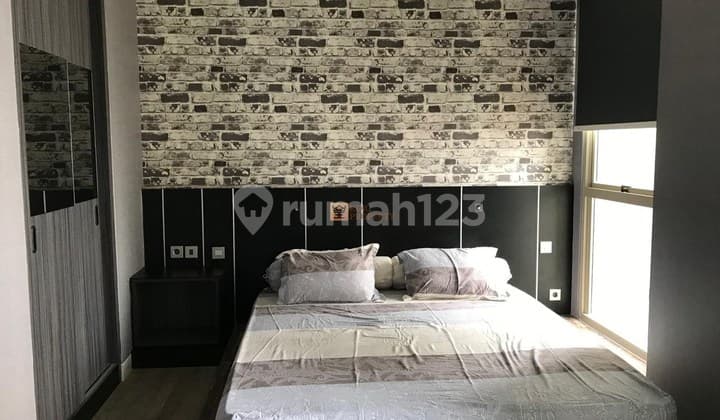 Dekat Mall & Transportasi - Apartemen Praktis untuk Hidup Dinamis, Disewakan Apartemen 1Br Taman Anggrek Residence Siap Huni Lokasi Strategis