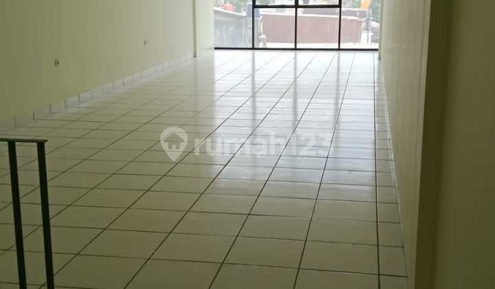 Ruko 3 LT D Kembangan Siap Huni D Jual Cepat