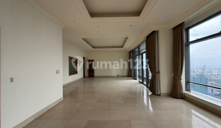 Airlangga Ritz Carlton Apartment, 4Br, 444 Sqm, High Floor, Good Unit