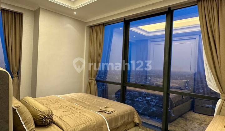 Jual Apartemen District 8 ASHTA – Unit Favorit 2 BR 153 m2 Fully Furnished