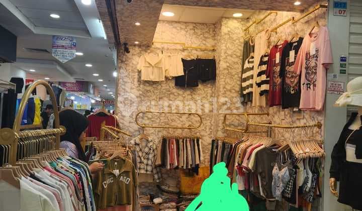 TURUN HARGA JUAL Kios Hook Siap Pakai di Mall Season City Jakarta Barat