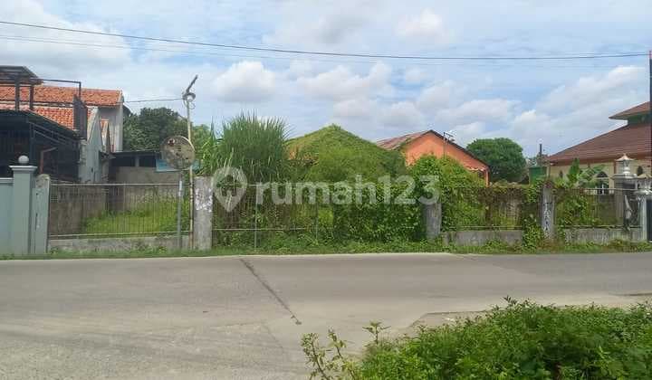 FOR SALE Old House Land SHM Pocket Shape 890m2 in Bekasi