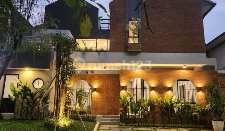 Rumah Bangunan Mandiri Design Cantik di Banyan Ville The Green BSD