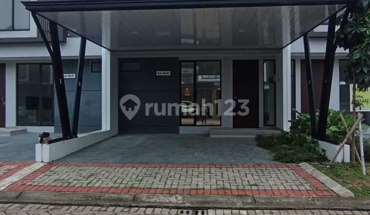 For Rent 2-Story House 3 Bedrooms in Kebayoran Harmoni Bintaro, South Tangerang