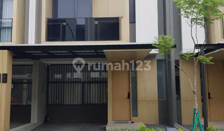 Dijual Rumah Cakep dengan perabotan Siap Huni Cluster Svadhi TANAKAYU BSD City