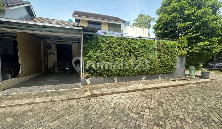 Rumah Ciputat Bintaro Dekat Citra Garden Bintaro bisa KPR Hoek