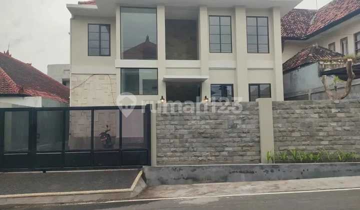 Cheapest! Brand New Luxury 2-Story House in Sekar Tunjung, East Gatsu, Denpasar | Prpd383