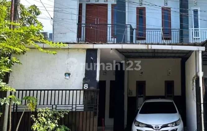 Modern 2-Story House in Marlboro Denpasar City Center - 3 Bedrooms, Quiet Environment & Super Strategic Location | Prpd426