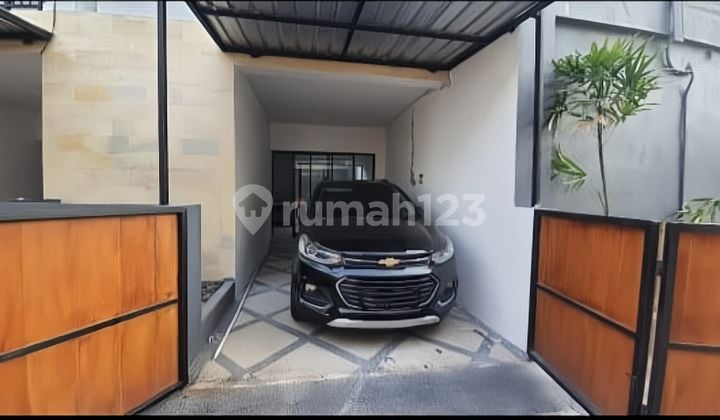 Semi-Furnished House Ready to Occupy South Denpasar | PRPD253