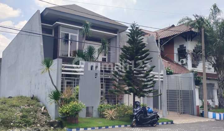 For Sale: 2-Storey House with Beautiful Bright Facade in Pucang Indah, Sidoarjo City