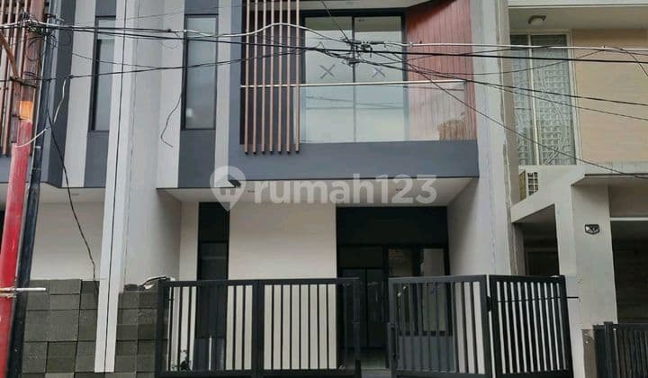 Dijual Rumah 2lt New Minimalis Di Mulyosari Utara, Surabaya