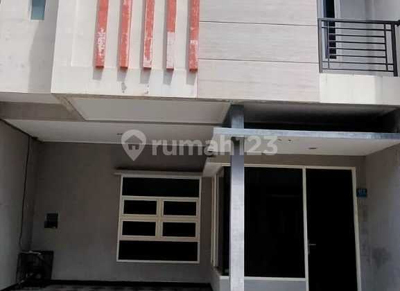 Dijual Rumah 2lt Siap Huni Urban Mansion Jojoran, Surabaya
