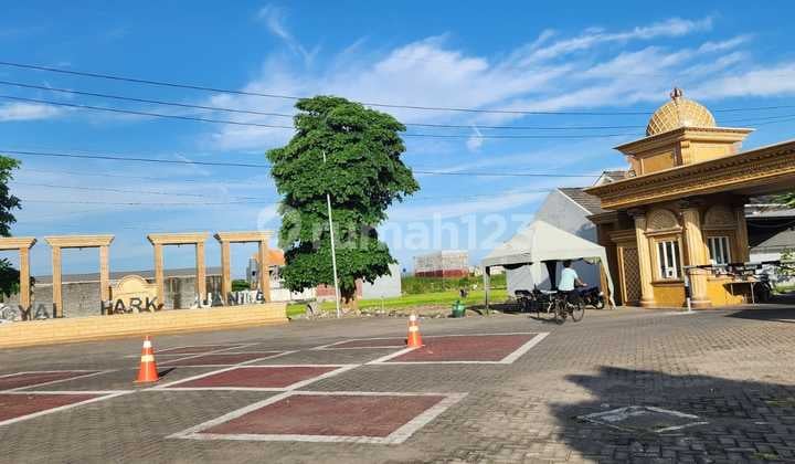 Sold via Auction, Cheap 1-Story House at Perum Permata Kwangsan Sedati Sidoarjo