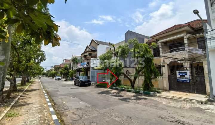 Sold via Auction, 2-Story House in Taman Pondok Indah Wiyung, Surabaya