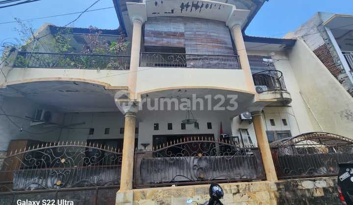 Sold via Auction: 2-story House in Ploso Tambaksari, Surabaya