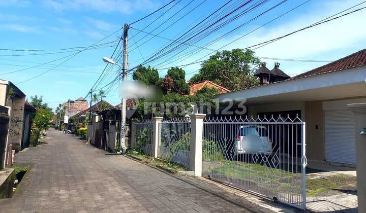 Dijual Cepat - Turun Harga !! Rumah Luas & Strategis Di Pusat Kota Denpasar – Cocok Untuk Usaha / Tempat Tinggal