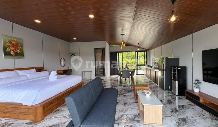 For Rent New 2-Story Villa 3 Bedrooms with Full Lake Buyan View