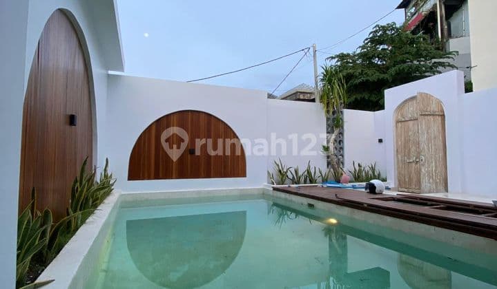 New Villa Siap Huni Desain Mediteranian Ala Santorini di Cluster Elit Nusa Dua