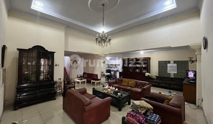 Rumah di Cempaka Putih Tengah