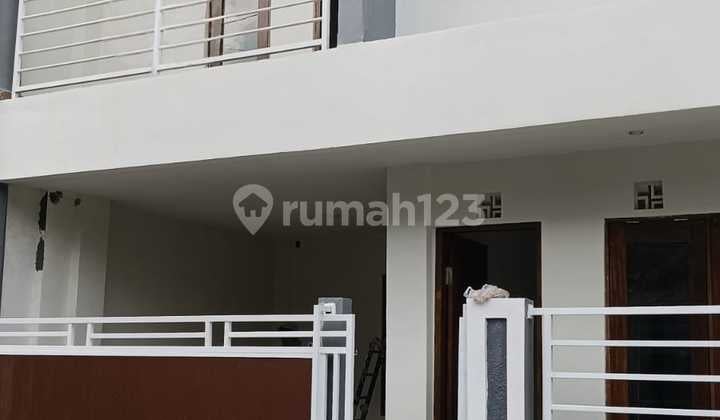 For Sale: 2-Story House with 3 Bedrooms, 2 Bathrooms in Kori Nuansa Jimbaran, Taman Griya Neighborhood.