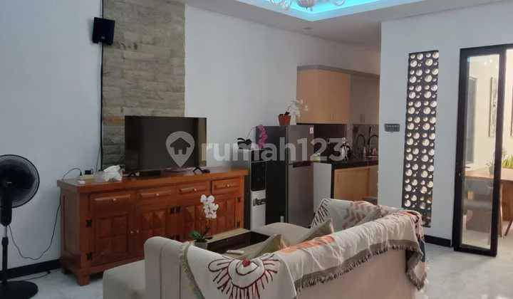 Minimalist House Full Furnished For Rent Near At Indomaret Goa Gong Jimbaran With 3 Bedrooms And 3 Bathroom