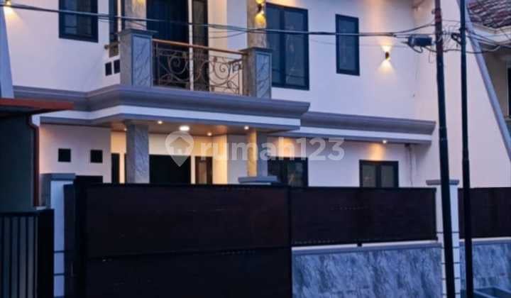 Dijual Rumah Baru di Manyar Kertoadi Siap Huni SHM