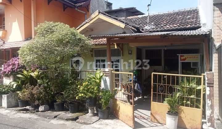 Dijual Aset Rumah Via Lelang Medokan Semampir