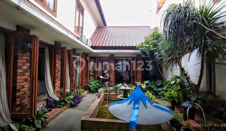 Rumah Luas Prestius Di Kemang Selatan Xii Jakarta Selatan Dengan Tanah 662 M² Shm
