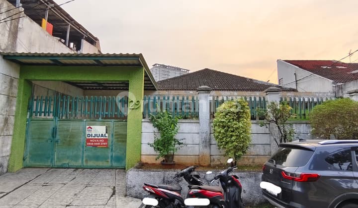 Harga Banting Rumah Bagus dan Luas Lokasi sangat Strategis di Kebon Jeruk, Jakarta Barat