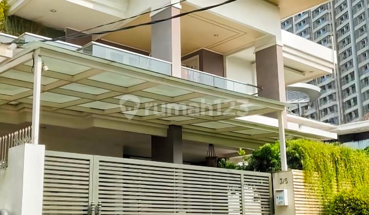 Below Market Price Luxury 2-Story House Shm 823 M² in Premium Area of Pondok Anggrek Housing, West Jakarta