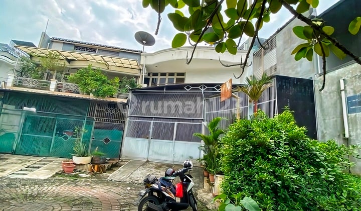 Turun Harga Rumah Lokasi Strategis Di Komplek Taman Grisenda Kapuk Muara Jakarta Utara, Shm, 2 Lantai