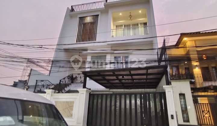 Rumah Minimalis Mewah 4 Lt Murah di Sukabumi Kebon Jeruk, Jakarta Barat