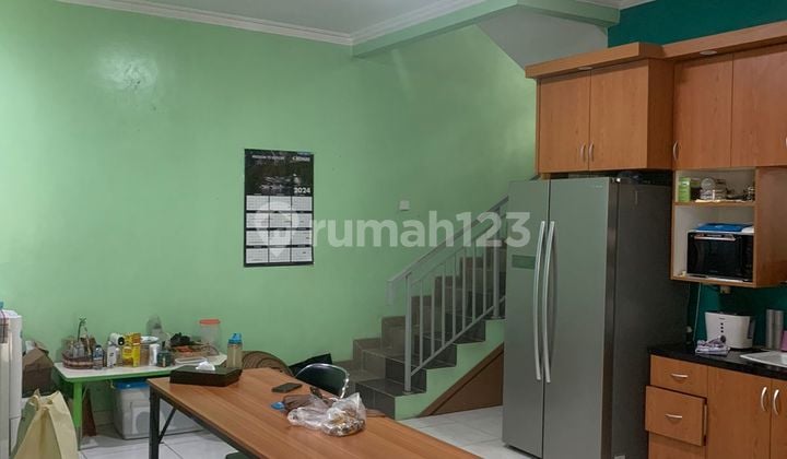 Rumah Cantik 3 Lantai, Siap Huni di Cluster Gading Serpong, SHM