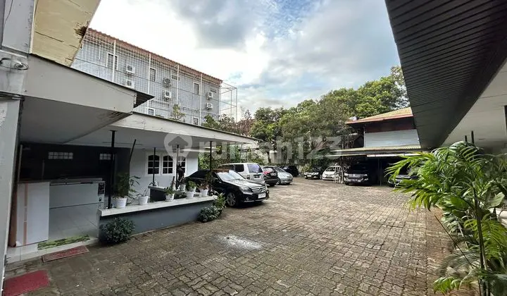 Rumah Tua Hitung Tanah Cocok Untuk Padel di Setiabudi Jaksel