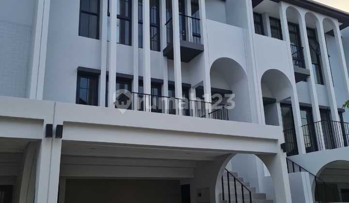 Di Jual Rumah Aether Greenwich Bsd Tangerang Selatan