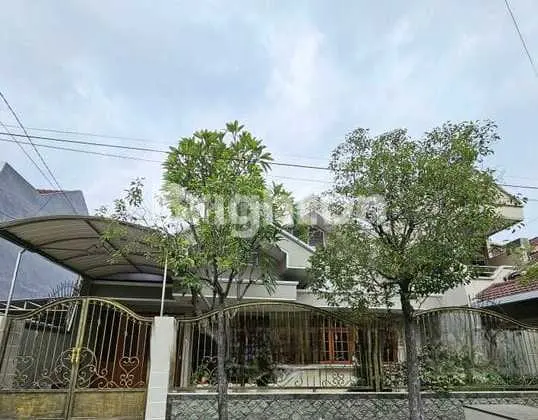 Rumah di Dharmahusada Dekat Galaxy Mall Merr Kertajaya Gubeng Tengah Kota Unair
