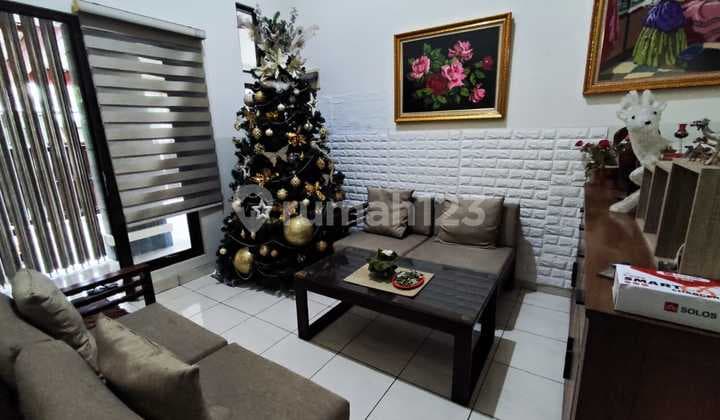 Dijual Murah Rumah Hoek Semi furnish Cluster Aralia, Harapan Indah 2,Bekasi