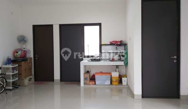Dijual Murah Rumah Hoek di Green Ara Residence, Harapan Indah 2 Bekasi Harga 1.7 M Nego