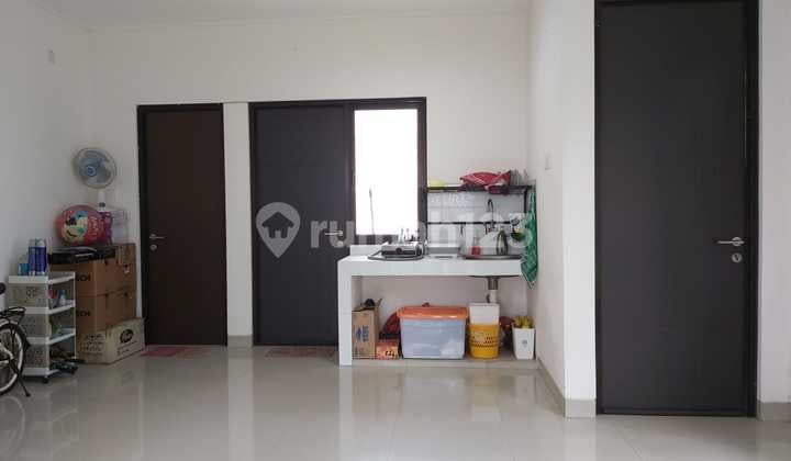 Dijual Murah Rumah Hoek di Green Ara Residence, Harapan Indah 2 Bekasi Harga 1.7 M Nego