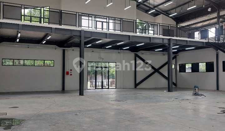 Disewakan Gudang Baru , Bagus , Bersih, Mewah Ada Loading Dock Luas 960 M2 di Kawasan Jiep Pulogadung