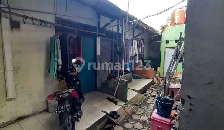 Disewakan & Dijual Gudang Bagus ada kantor mewah & bersih dan ada mess karyawan 3 pintu dan ada Hoist Crane 2 unit di Tarumajaya Bekasi