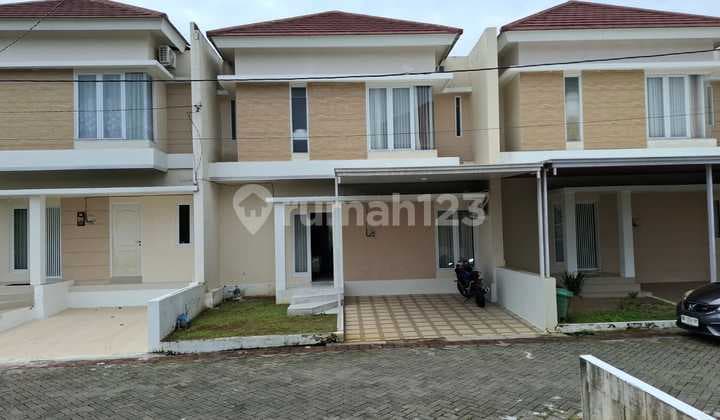Rumah Murah 2 Lantai Full Furnished Dekat Sleman City Hall Yogyakarta