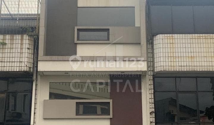 Ruko untuk Kantor 4 Lantai Siap Pakai di Kopo Plaza Jalan Bkr Bandung