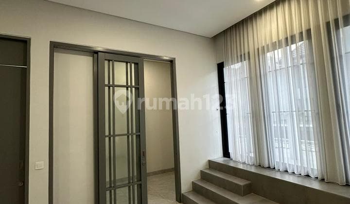 Rumah Semi Furnished 2 Lantai Dekat Kampus dan Aeon Mall BSD